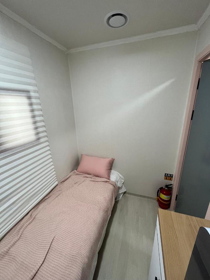 The Stay Cube House - Female Only Seoul Eksteriør bilde